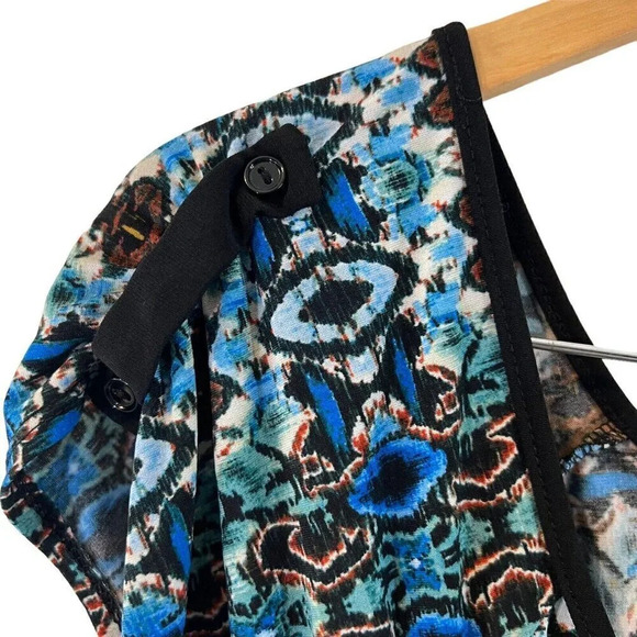 Cato Ikat Abstract Pattern Blouse XL Stretch Button Shoulder Accents Multicolor - Picture 4 of 6